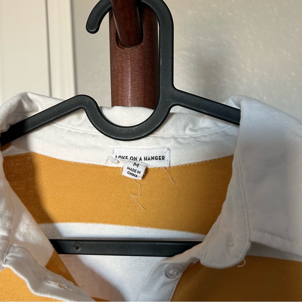 W Yellow & White Love On A Hanger Striped Cropped Long Sleeve Size M |A36 - Picture 2 of 9